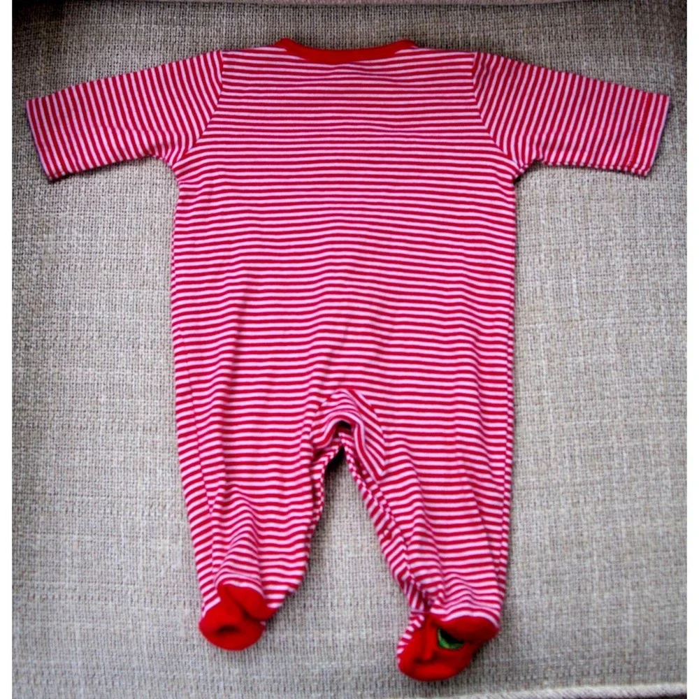 Baby's First Christmas Carter's Embroidered Sleeper EUC‎ 3 Mos Penguin Reindeer